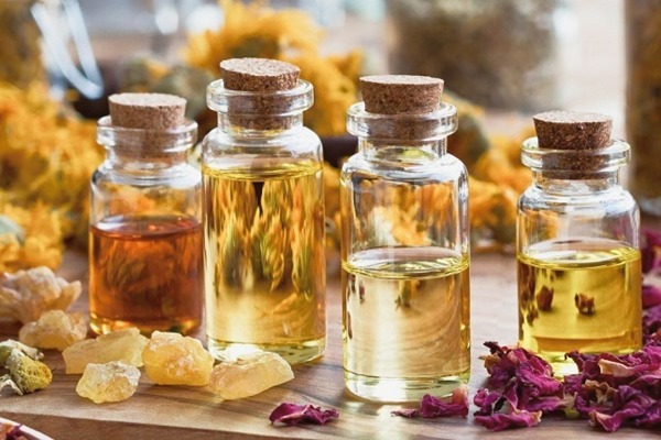 تصویر 5 از قیمت خرید عرق رازیانه اصل + فروش ویژه