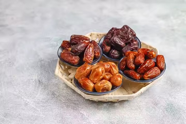 تصویر 5 از قیمت خرما پیارم تواضع + خرید باور نکردنی