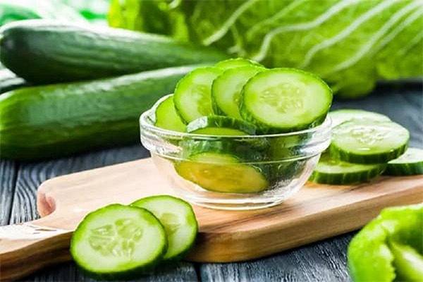 تصویر 1 از قیمت خرید خیار ریز قلمی عمده به صرفه و ارزان