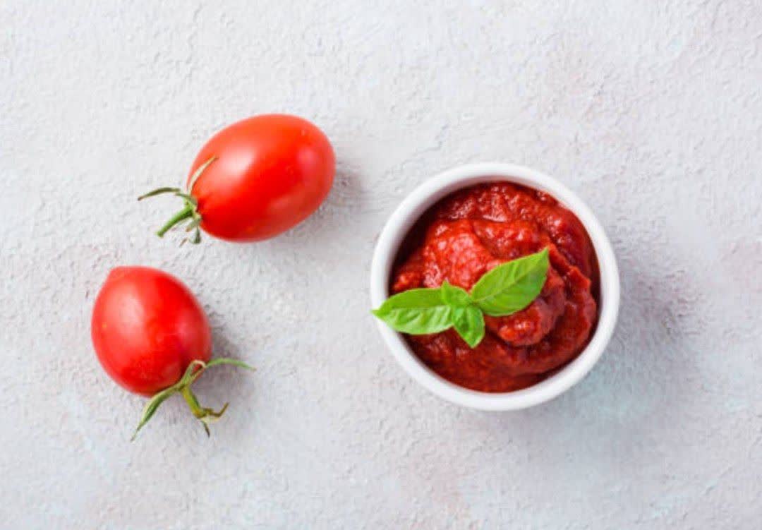 پخش ویژه رب گوجه فرنگی ۴۰۰ گرمی با قیمت مناسب
