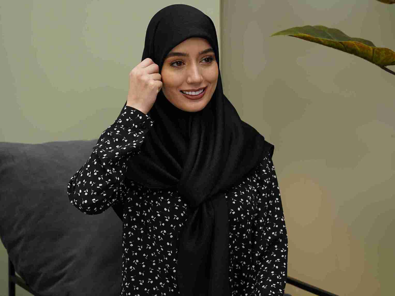 تصویر 4 از فروش روسری کریستال شاین عمده + قیمت خرید به صرفه