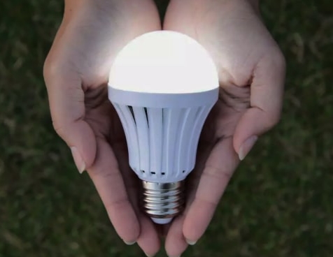 تصویر 1 از لامپ حبابی ۱۲ وات LED + بهترین قیمت