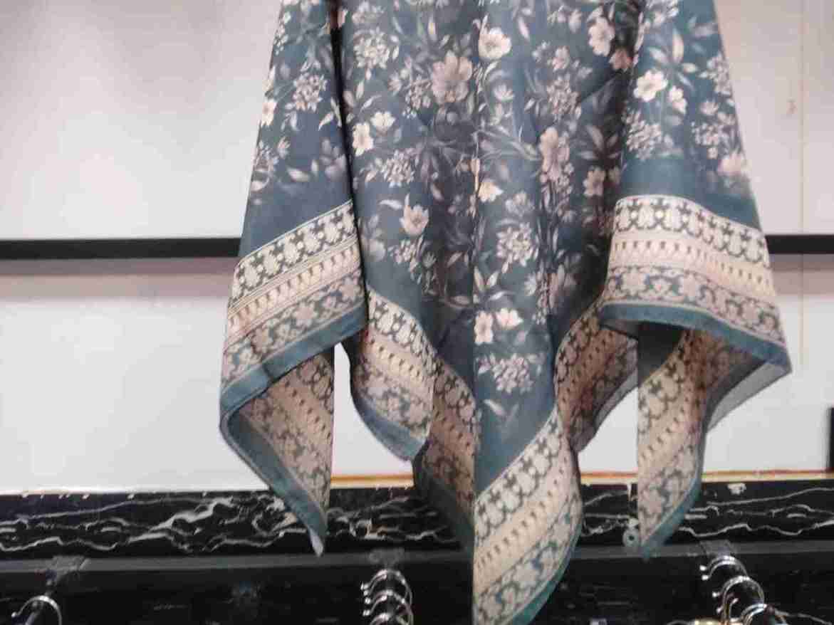 تصویر 1 از خرید روسری ارزان حراجی + قیمت فروش استثنایی