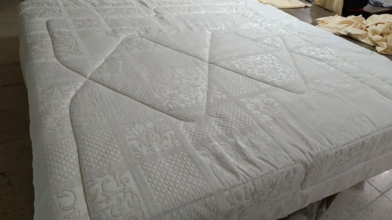 تصویر 1 از روتختی مخمل شنل