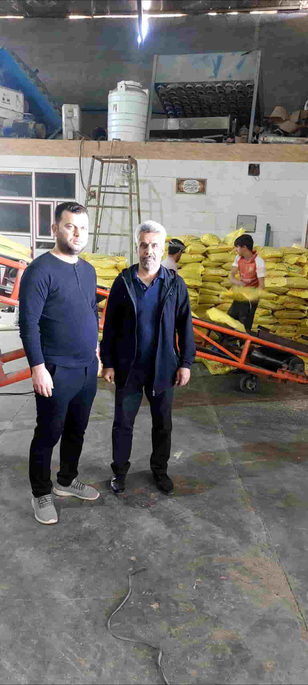 تصویر 1 از برنج عنبر بوی قائم قیمت