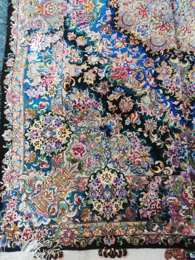 تصویر 2 از فرش دستباف ابریشم + قیمت عمده