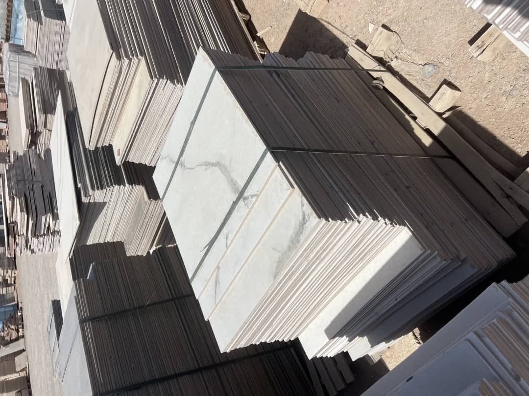 تصویر 3 از خرید کاشی عمده درب کارخانه