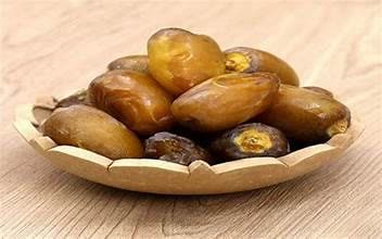 تصویر 3 از خرما پیارم زرد فروش ویژه