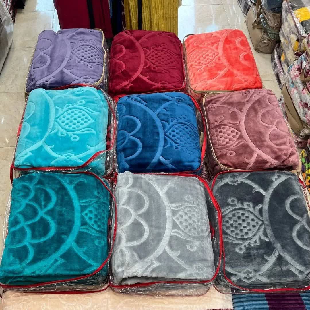 تصویر 1 از پتو یک نفره لاله مدل زنبق