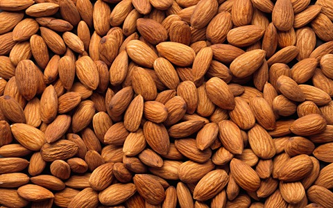 تصویر 1 از قیمت و فروش مغز بادام درختی صادراتی + شرایط خرید عمده