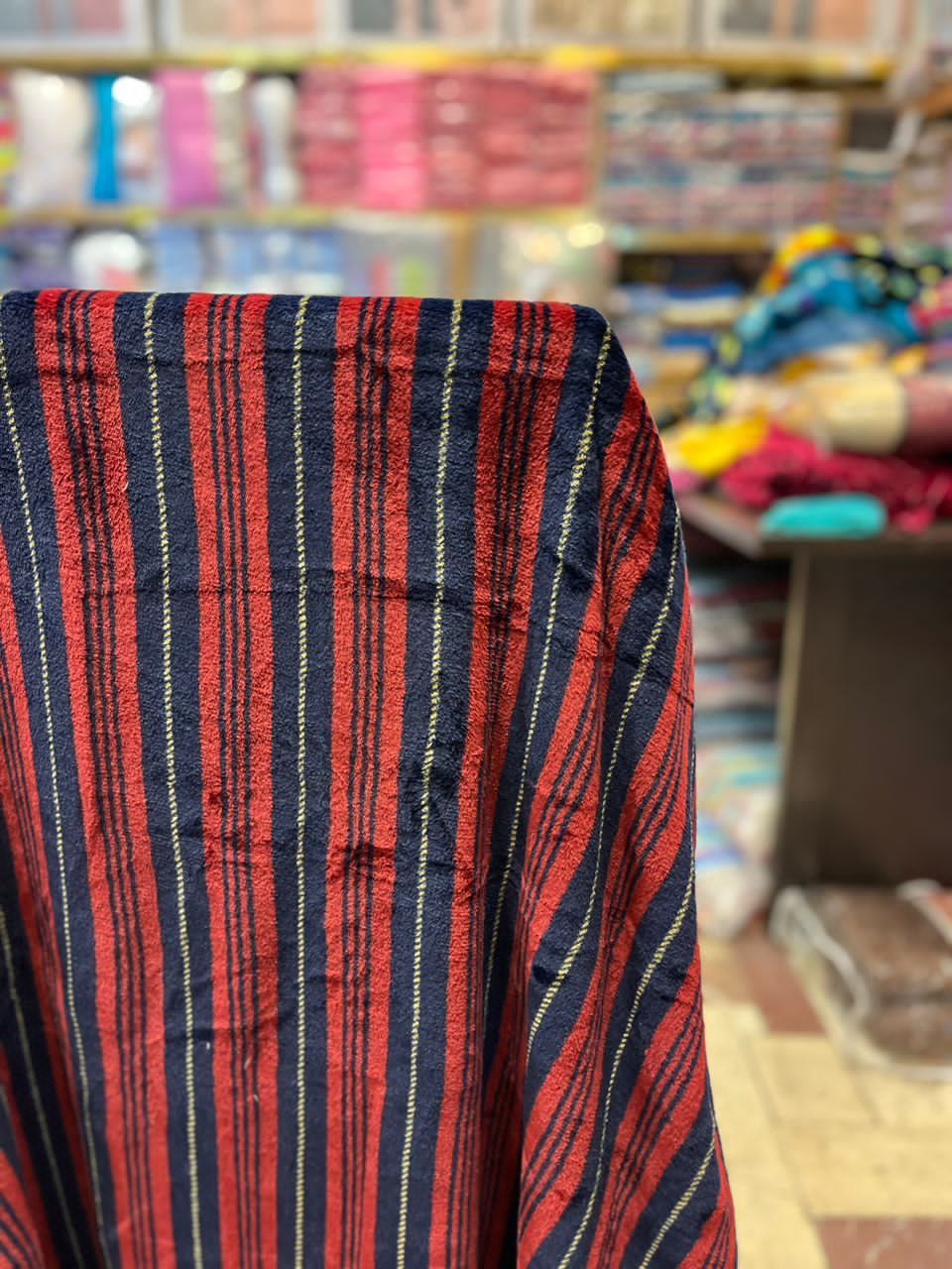 تصویر 3 از پتو سبک مسافرتی + قیمت عمده و ارزان