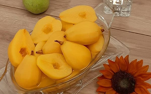 تصویر 2 از کمپوت گلابی خوش طعم