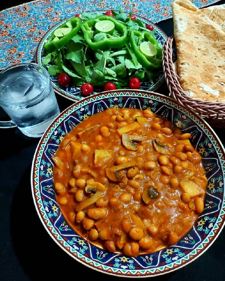 تصویر 1 از کنسرو لوبیا با قارچ خوش طعم