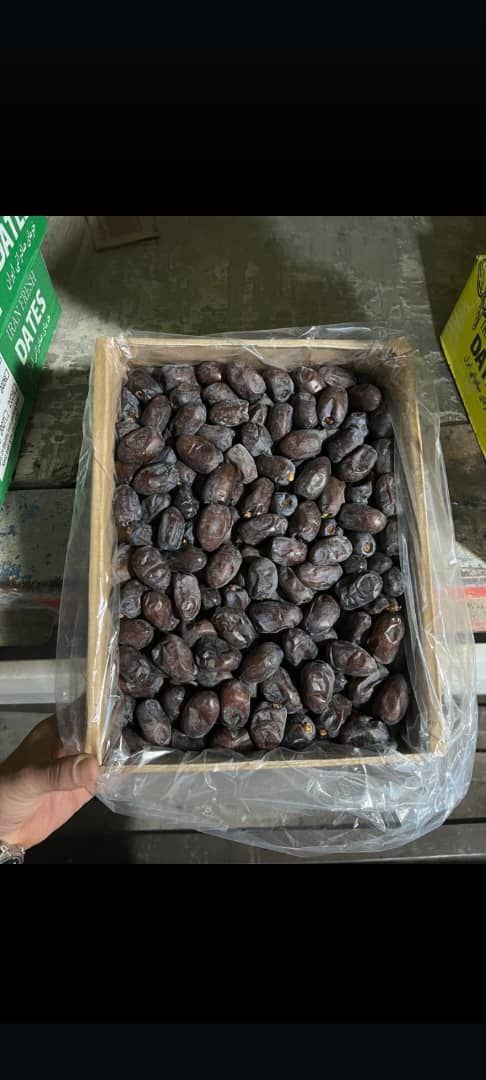 تصویر 3 از قیمت به روز و استثنایی خرمای کلوته صادراتی کرمان