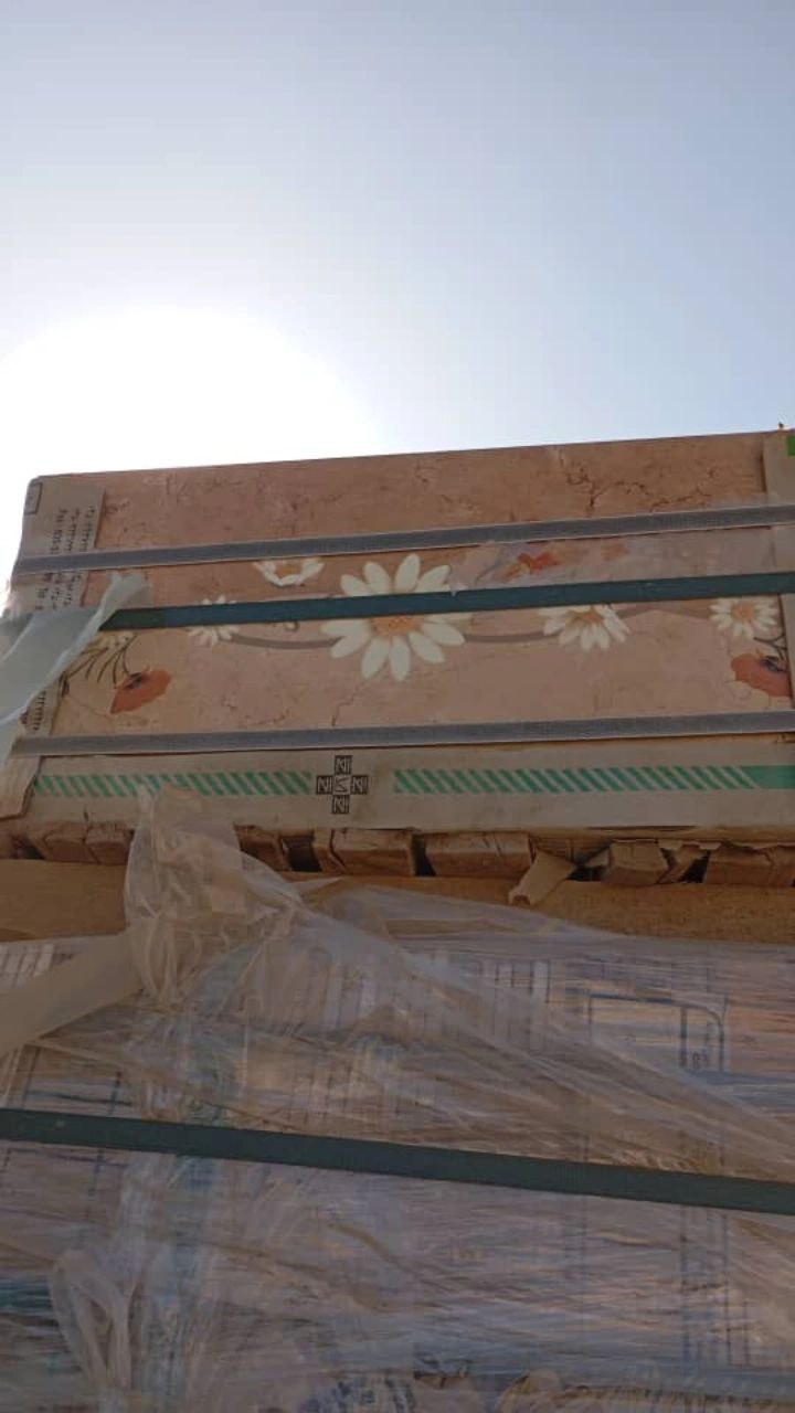 تصویر 1 از کاشی دکور خاک سفید