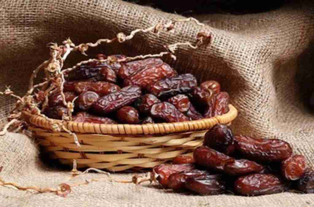 تصویر 2 از قیمت خرما پیارم امروز + قیمت باور نکردنی