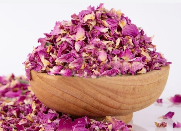 قیمت به صرفه پر گل محمدی خشک داراب شیراز + کیفیت عالی