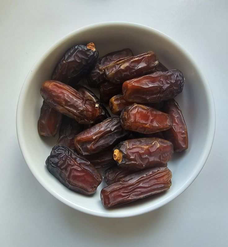 تصویر 2 از خرید خرما پیارم درجه یک با قیمت ویژه