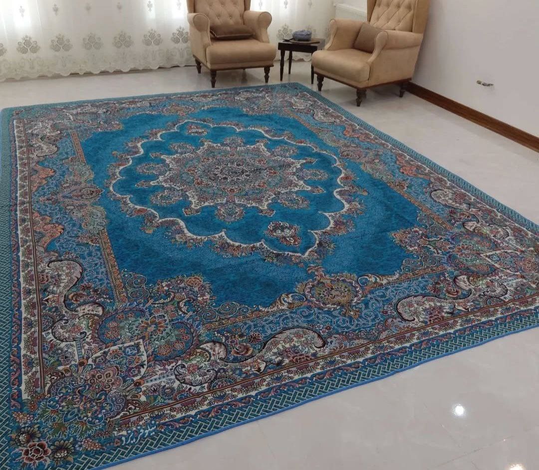قیمت عمده روفرشی مخمل زرکدار برند امید