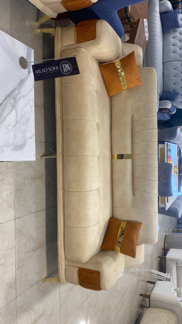 تصویر 3 از قیمت مبل راحتی طوسی + خرید باور نکردنی