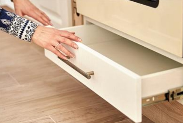 تصویر 4 از ریل کشویی کابینت آشپزخانه
