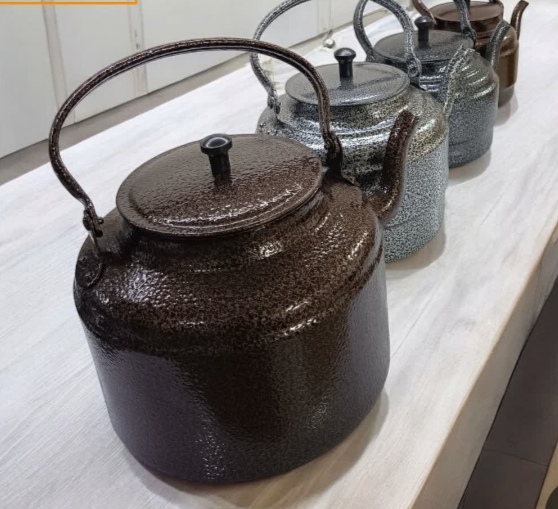 تصویر 1 از ظروف آلومینیومی کتری سیاه