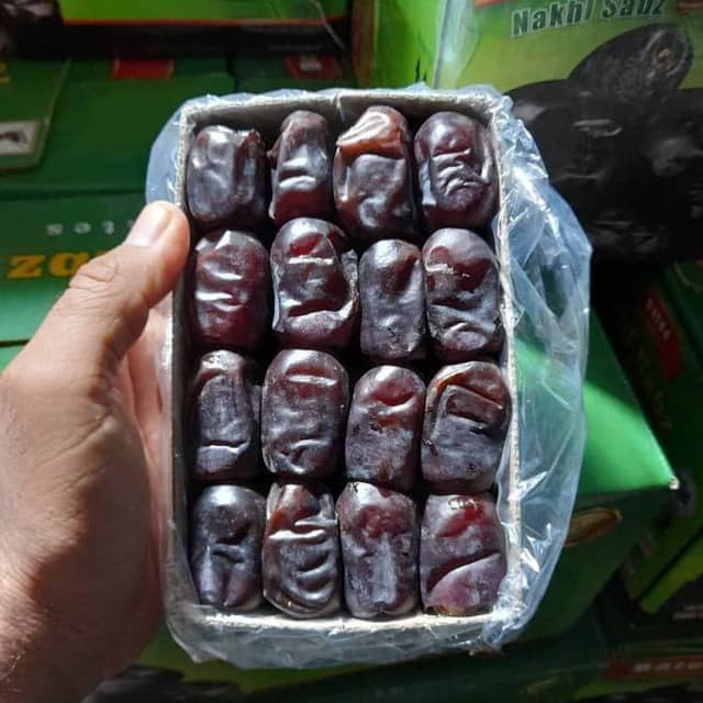 تصویر 5 از قیمت خرید خرما مضافتی صادراتی