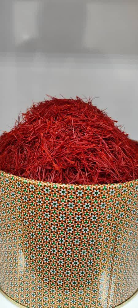 زعفران رشته‌ ای یکدست با عطر قوی و رنگ طبیعی