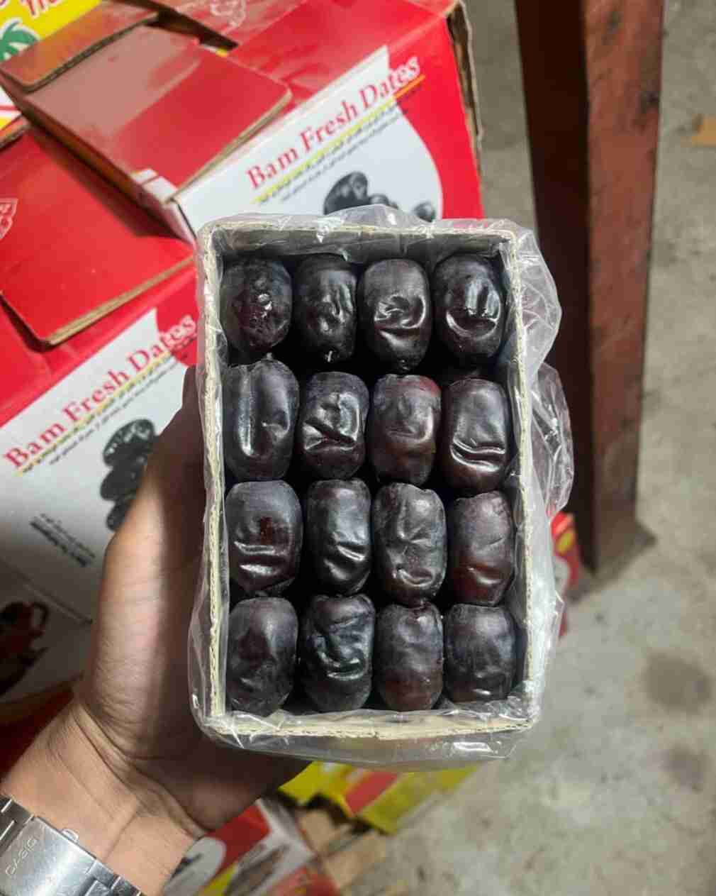 تصویر 2 از قیمت خرما مضافتی عمده + خرید باور نکردنی