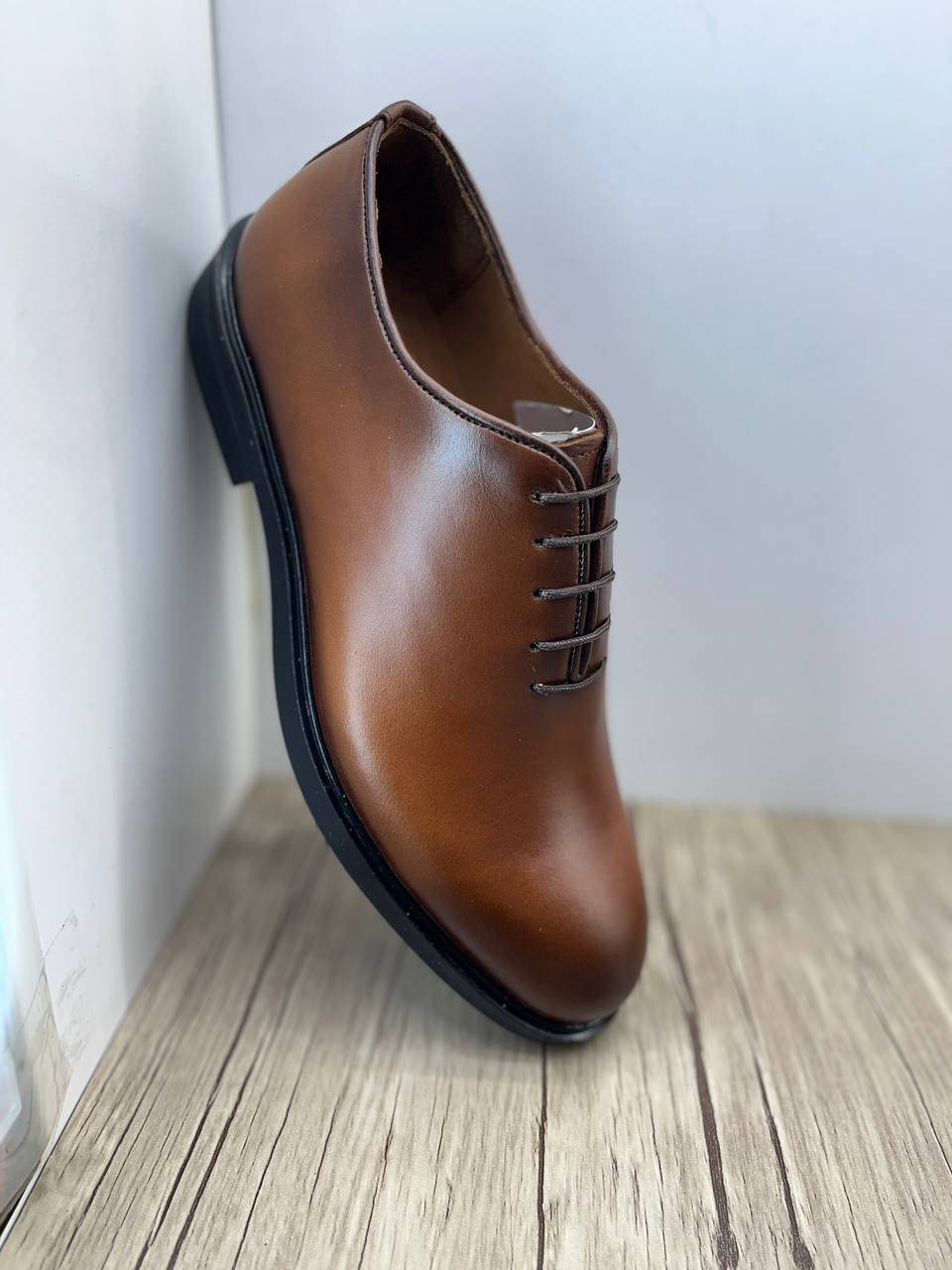 تصویر 2 از کفش چرم اصل مردانه + اصل و تقلبی