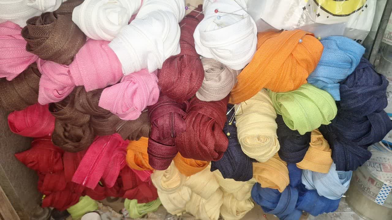 قیمت زیپ متری