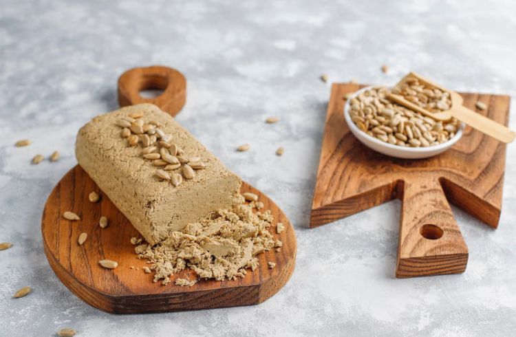 تصویر 1 از حلوا شکری سنتی ممتاز + قیمت فروش استثنایی