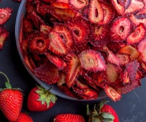 تصویر 1 از فروش بی واسطه توت فرنگی خشک