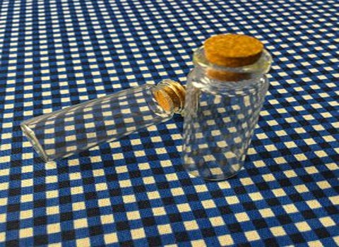 تصویر 1 از فروش جار شیشه ای با چوب پنبه + قیمت خرید به صرفه