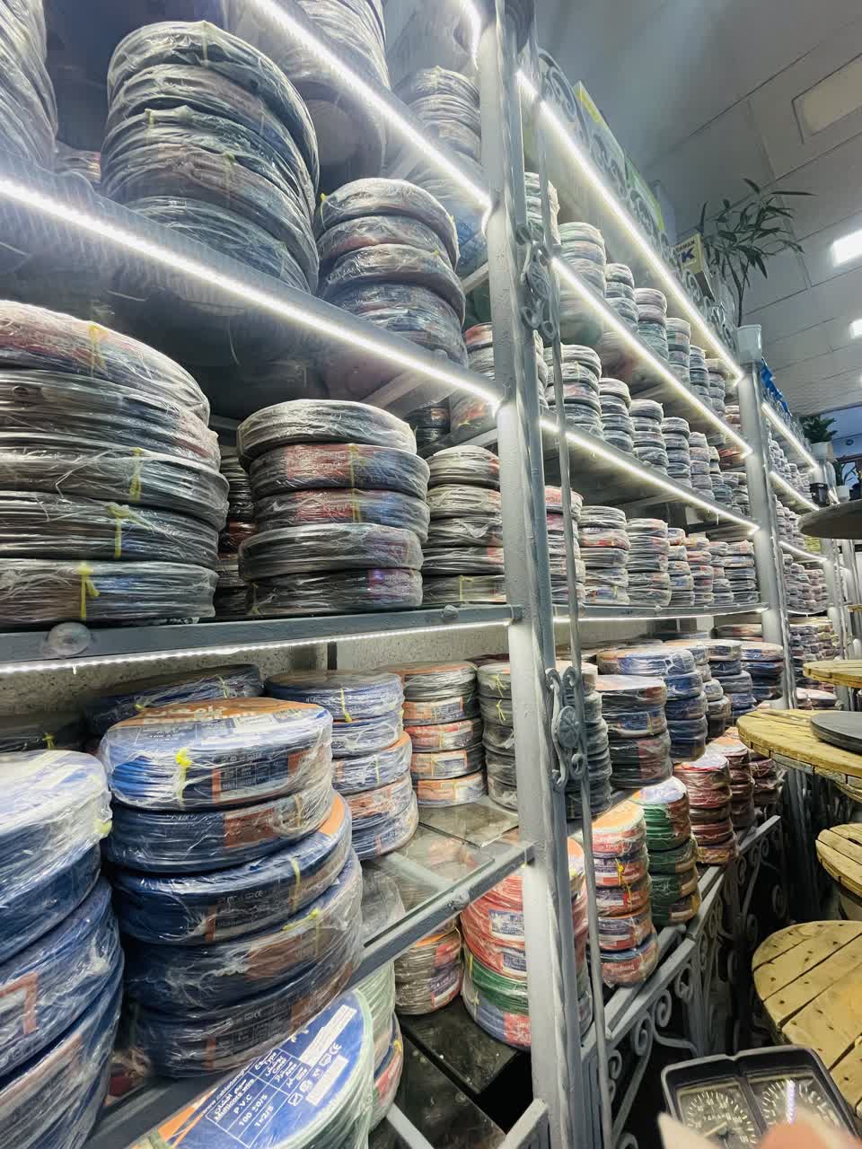 تصویر 1 از خرید حلقه صد متری سیم 6 × 1