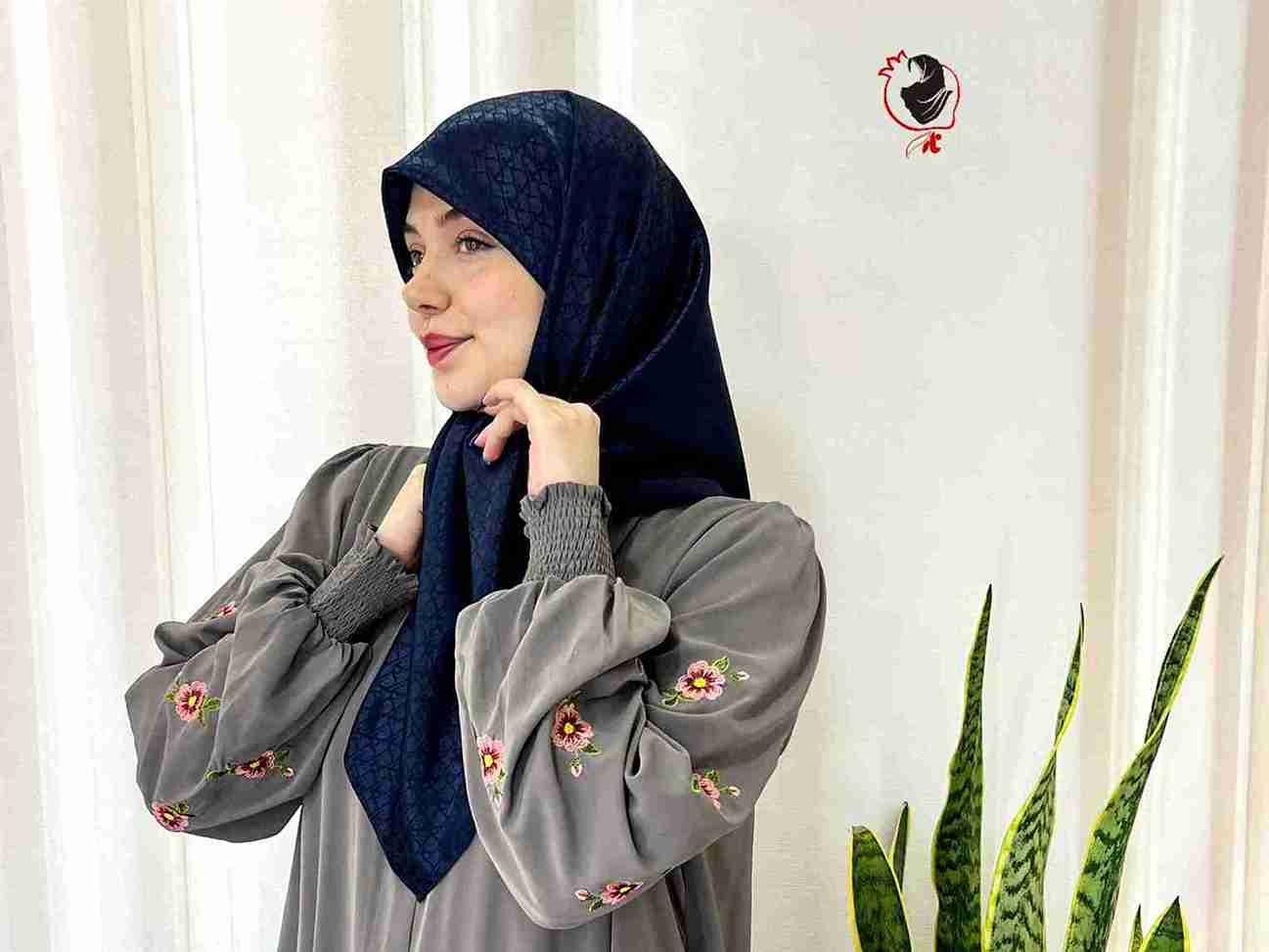 تصویر 5 از خرید عمده جدید ترین روسری ساتن ژاکارد