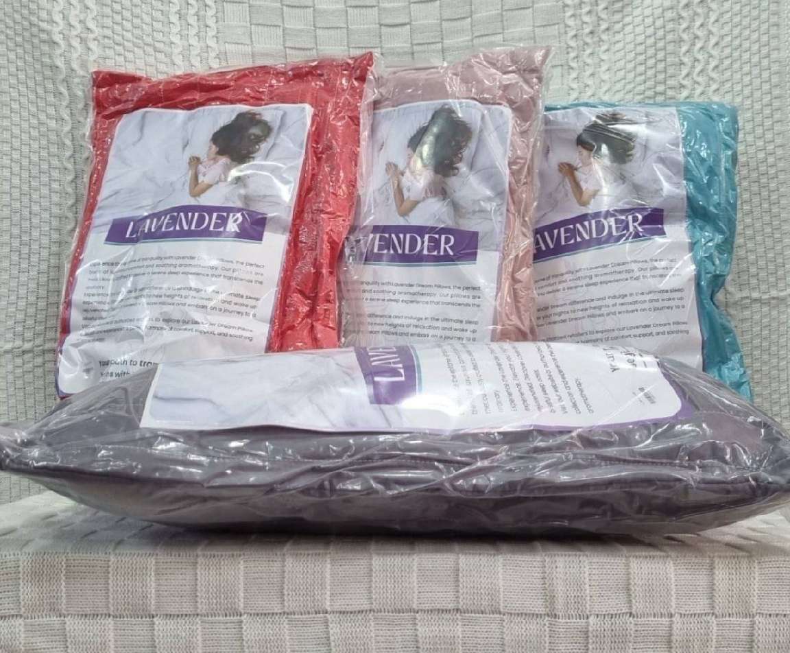 تصویر 1 از خرید به صرفه و باکیفیت و ویژه بالشت مخمل لوندر وکیوم شده + خرید عمده