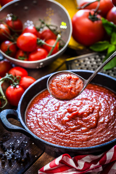 تصویر 4 از رب گوجه‌ فرنگی مرغوب با طعم اصیل خرید