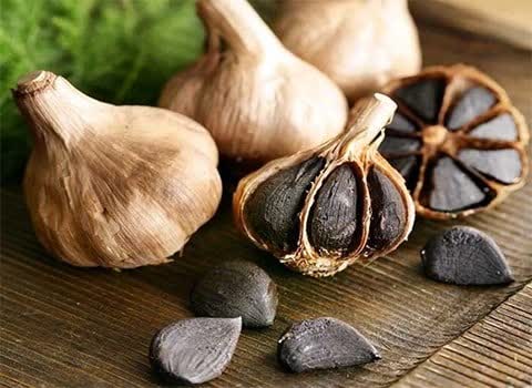 تصویر 2 از قیمت خرید سیر سیاه فرآوری شده ارگانیک درجه یک + فروش فوق‌ العاده