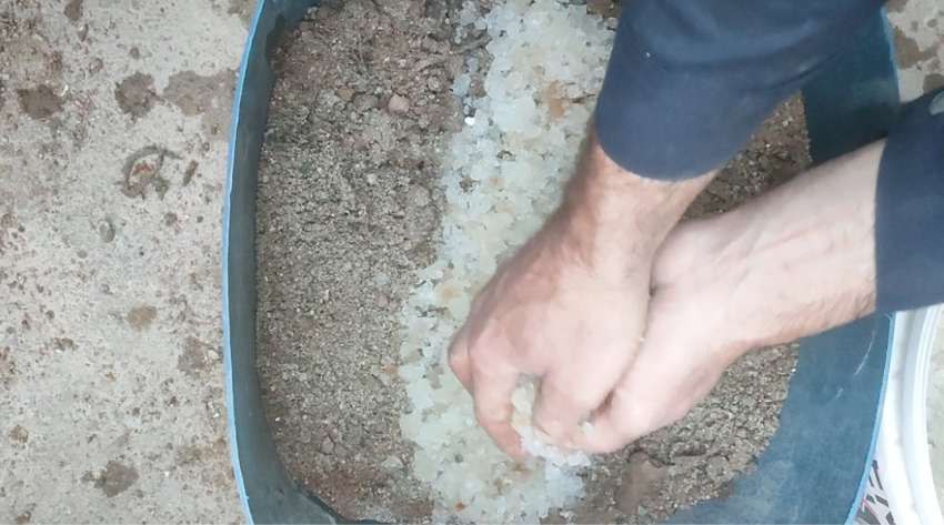 تصویر 4 از سفارش مستقیم خاک جاذب آب برای مزرعه‌ های کم‌ آب با قیمت مناسب