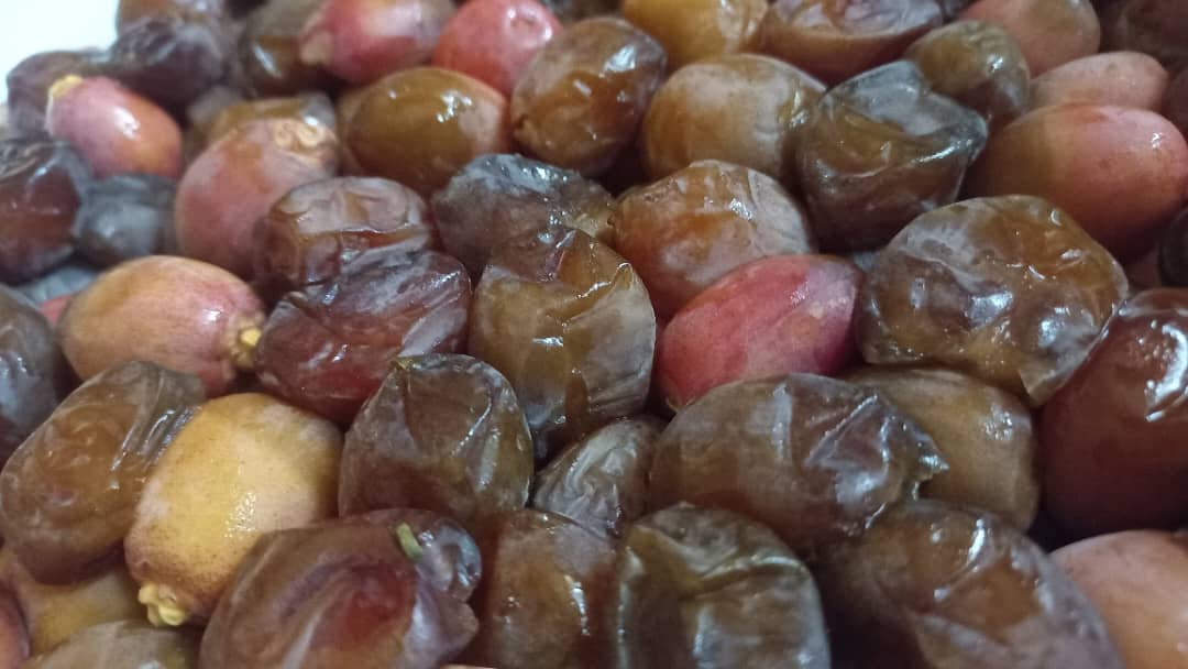 خرما خاصویی ممتاز با طعمی دلنشین و عالی
