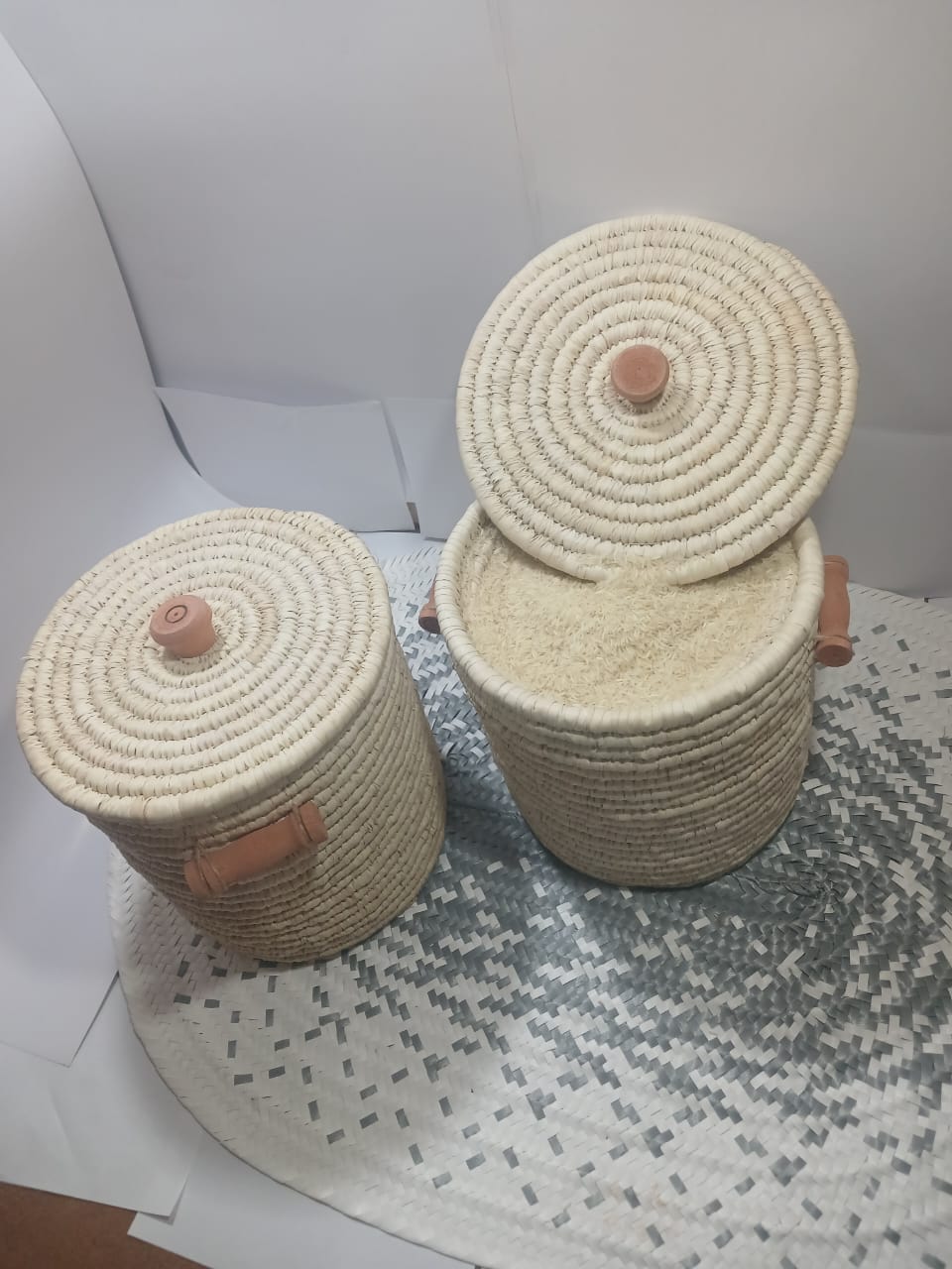 تصویر 1 از فروش محفظه برنج استوانه ای دسته دار