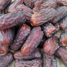 تصویر 3 از فروش عمده خرمای پیارم صادراتی مستقیم از تولیدکنننده + قیمت رقابتی