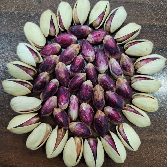 تصویر 3 از قیمت مغز پسته گلدار عمده + با کیفیت عالی