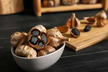 تصویر 2 از خرید سیر سیاه ایرانی ارگانیک با شرایط ویژه