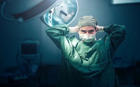 گان جراحی لمینت شده سبک و سازگار با حرکات دقیق دست