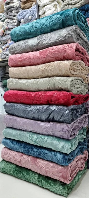 تصویر 1 از خرید پتو طرح پر + راهنمای جامع انتخاب و بهترین قیمت‌ها