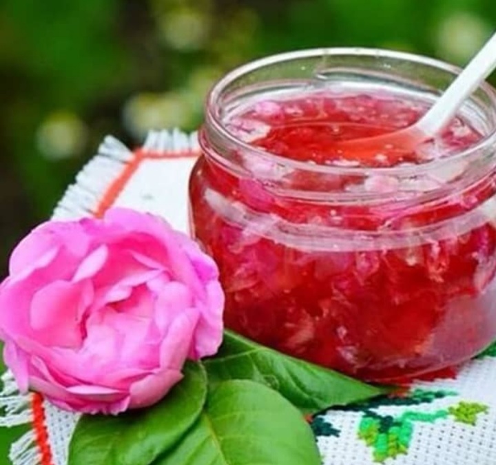 تصویر 3 از قیمت خرید مربای‌ گل‌محمدی