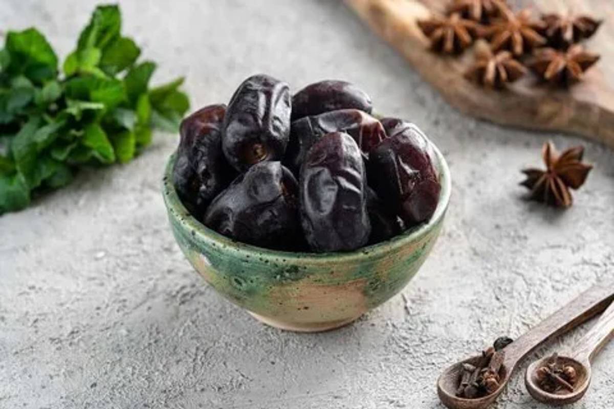 فروش عمده خرمای مضافتی صادارت درجه یک بم