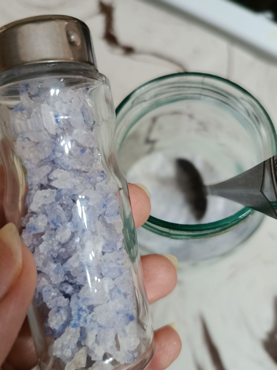 تصویر 2 از نمک آبی دانه شیلاتی صادراتی عمده خرید فروش